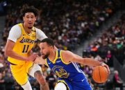 开云平台-包含勇士临危受命，破门得分锁定胜局的词条