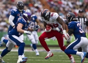 开云官网-当团队战术遇上绝对天赋，哈兰德个人能力如何撕裂比利亚雷亚尔的精密防守体系