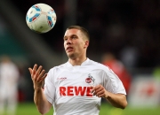 开云体育官方网站-绝地反击，周冠宇关键超越助索伯险胜法拉利，改写车队历史