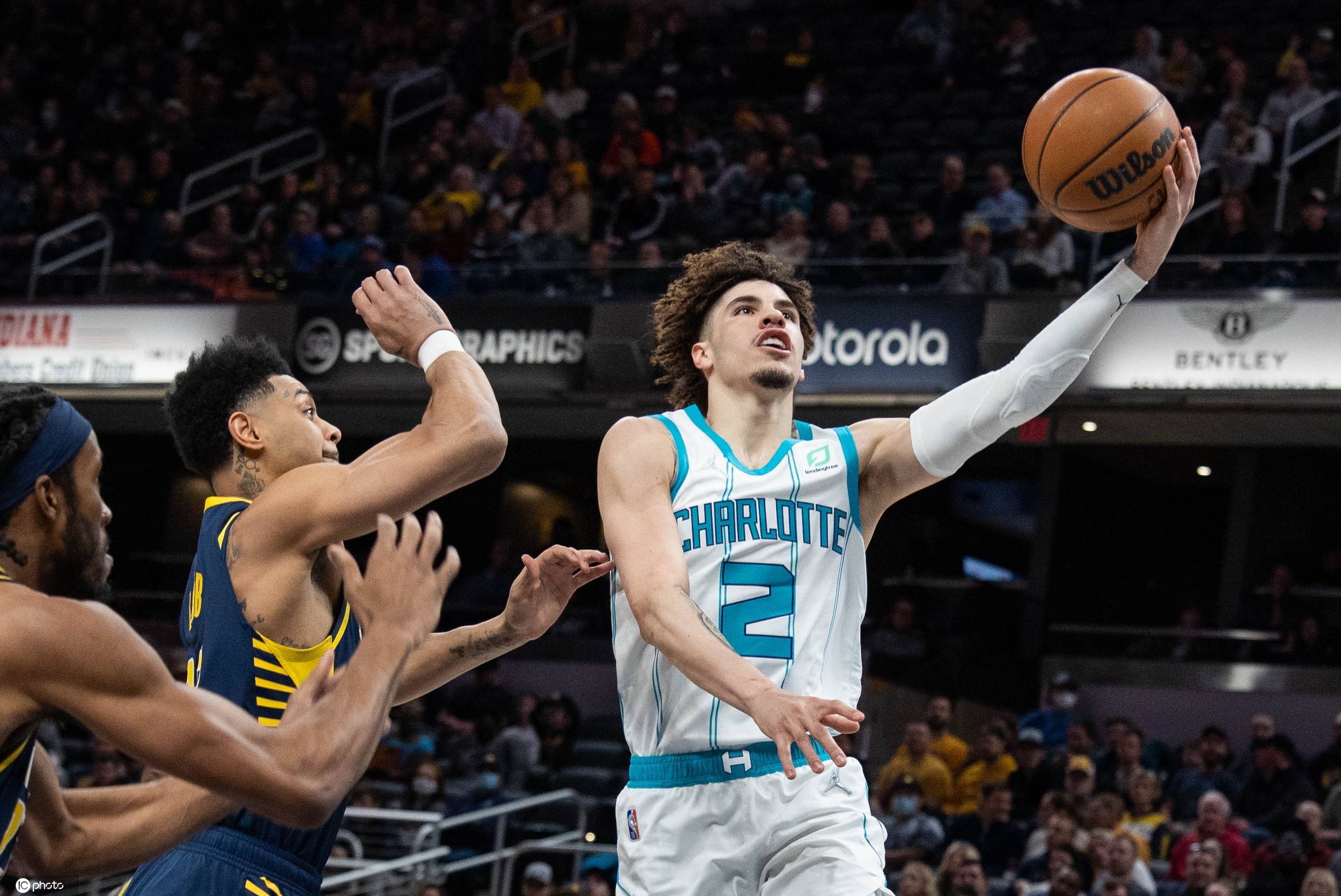 爵士横扫墨西哥男篮，莫兰特关键制胜的简单介绍