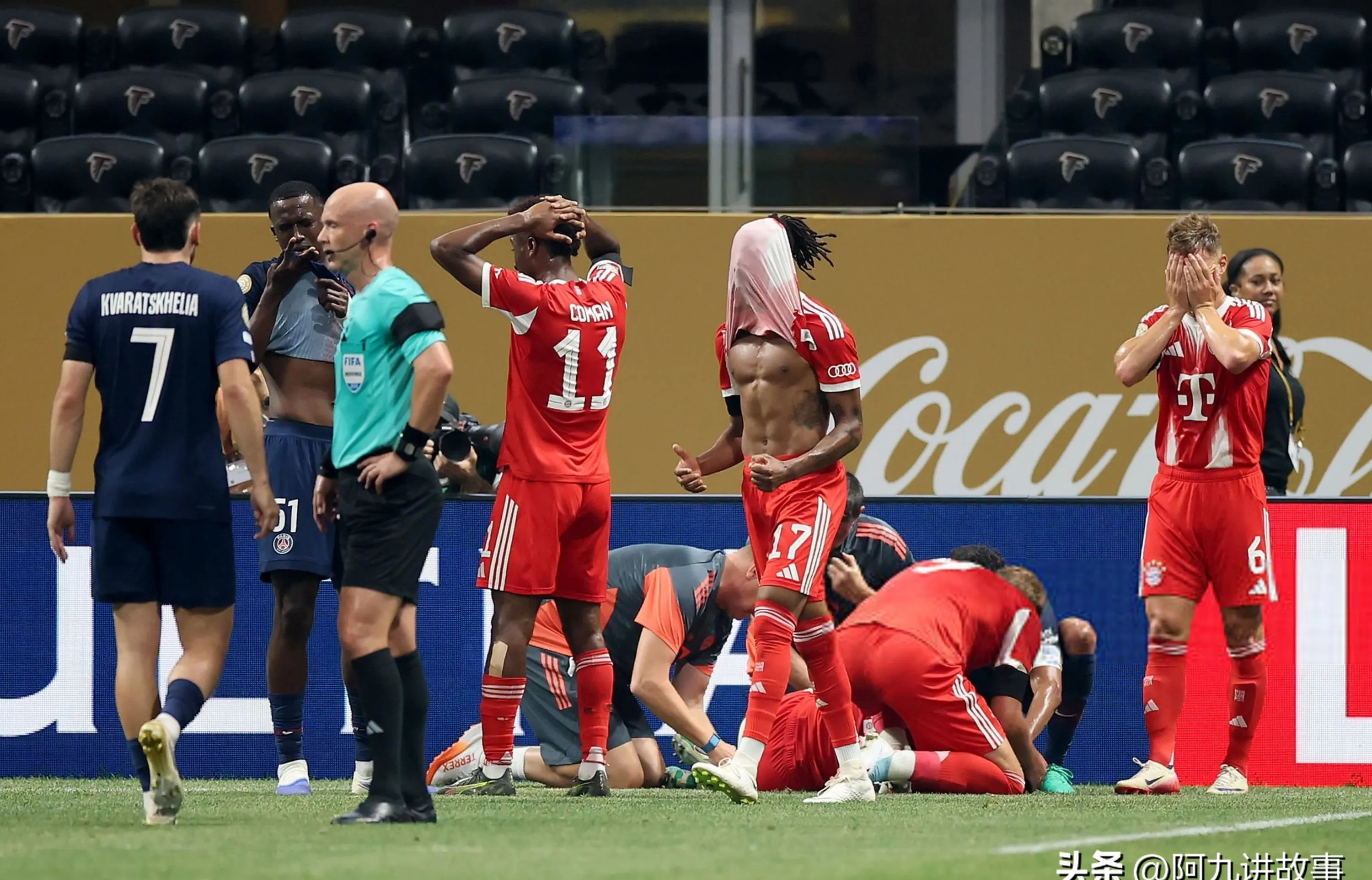 包含梦幻比赛:曼城逼平皇马,沙尔克复仇拜仁的词条 包含梦幻比赛:曼城逼平皇马,沙尔克复仇拜仁的词条