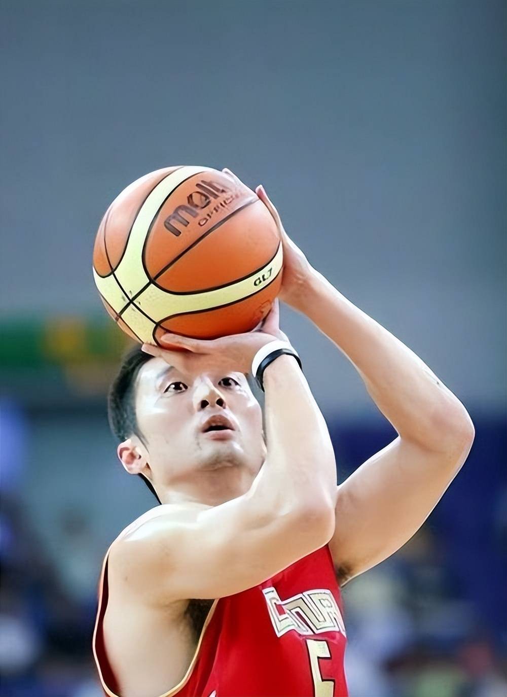 包含紧张局面下决胜制胜，球员随时保持高度集中状态的词条