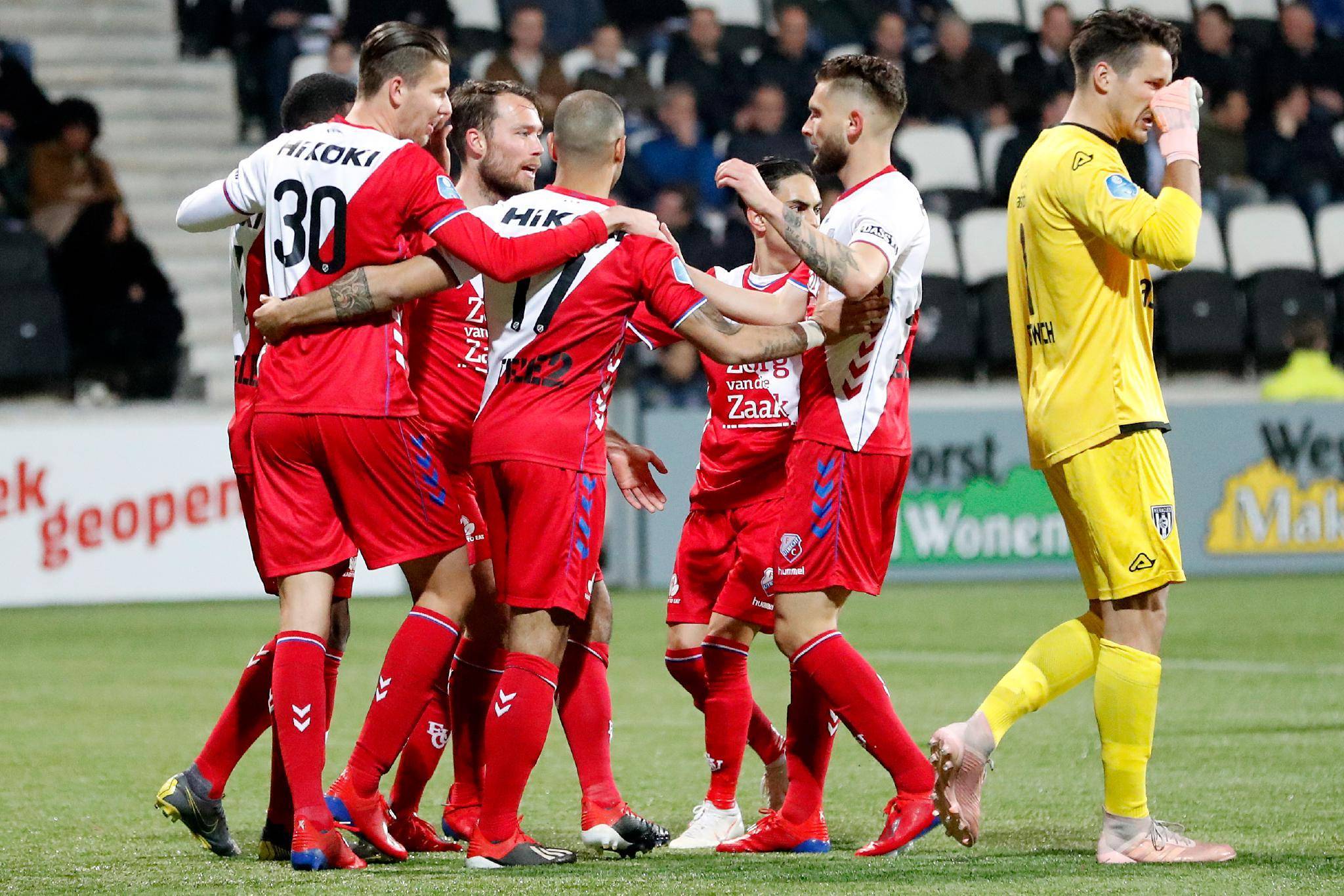 热门球队能否在本轮比赛中保持优势? 热门球队能否在本轮比赛中保持优势?