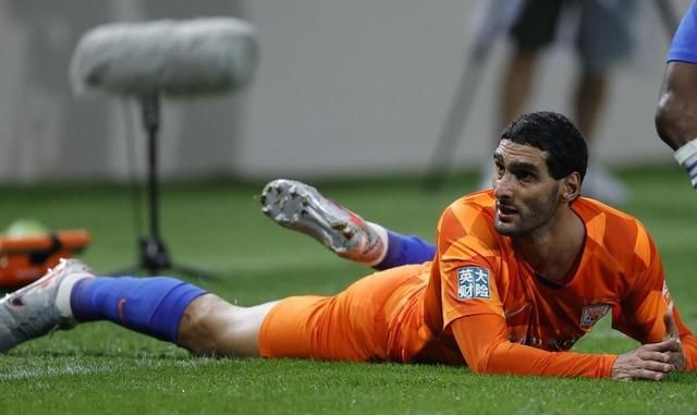 鲁能遭遇两连败,积分榜排名下滑的简单介绍 鲁能遭遇两连败,积分榜排名下滑的简单介绍