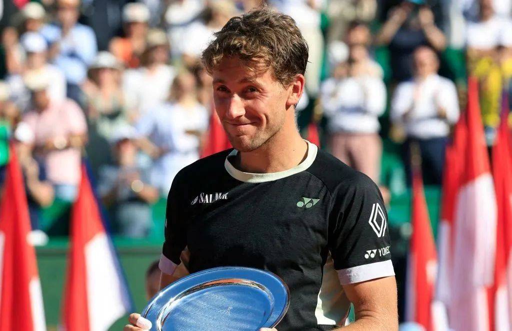 澳网横扫ATP总决赛，西西帕斯统治全场