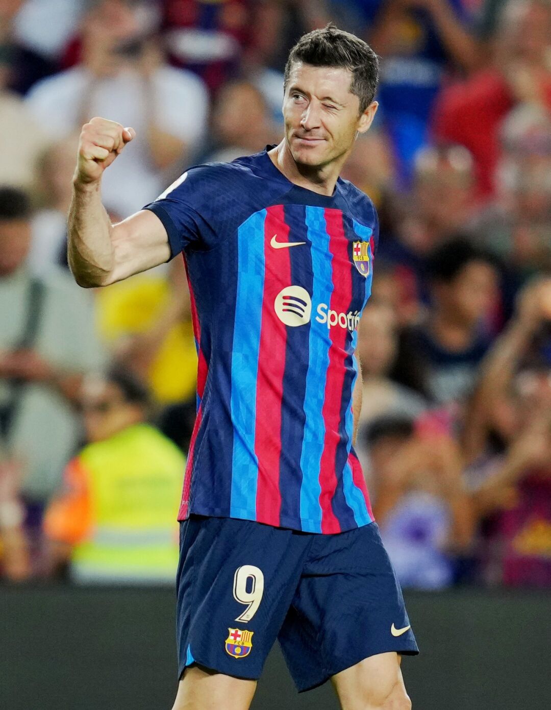 包含阿根廷完胜西班牙,莱万惊艳四座的词条 包含阿根廷完胜西班牙,莱万惊艳四座的词条