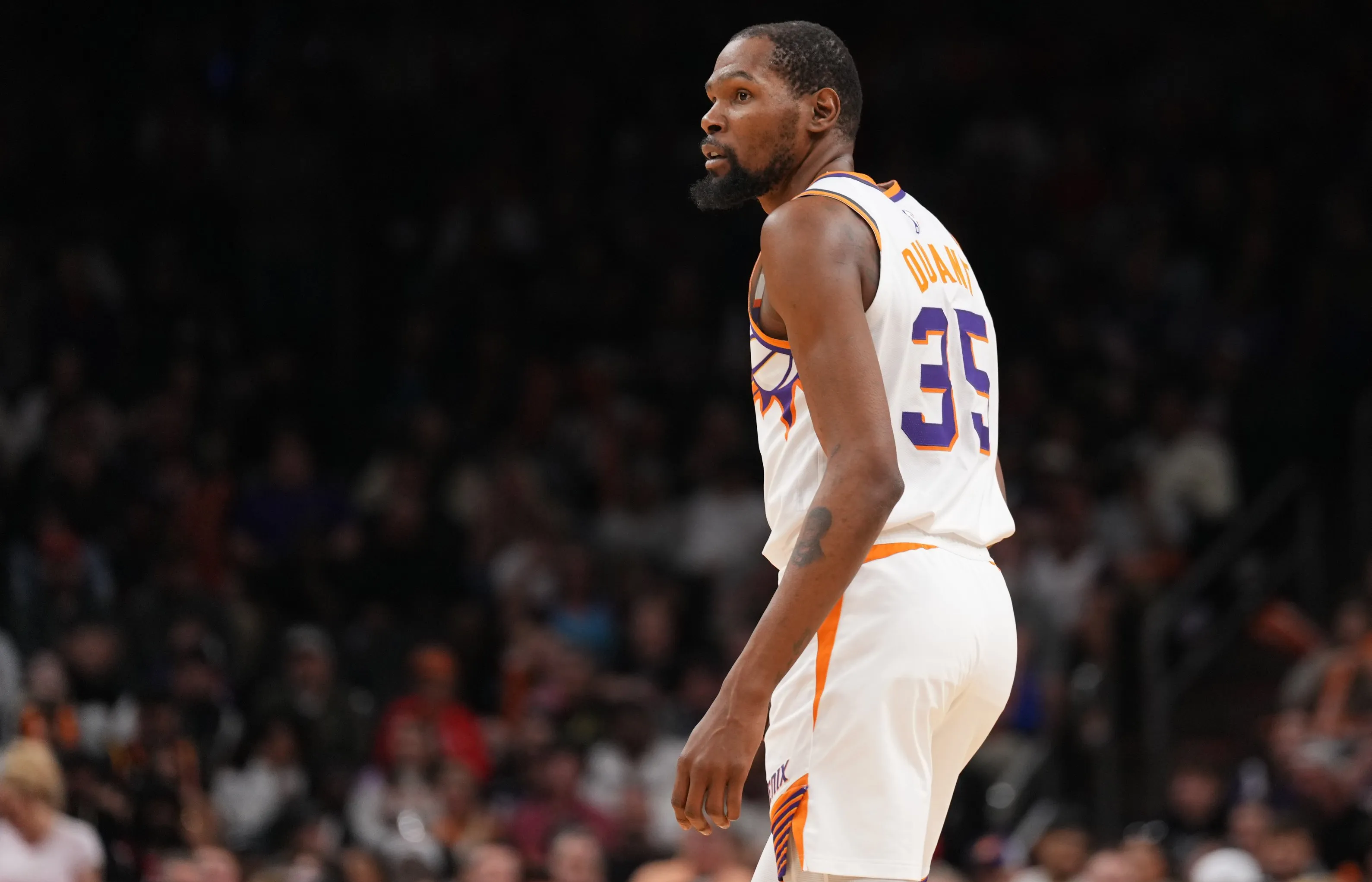 太阳队开始新赛季时，面对着严酷的赛程挑战