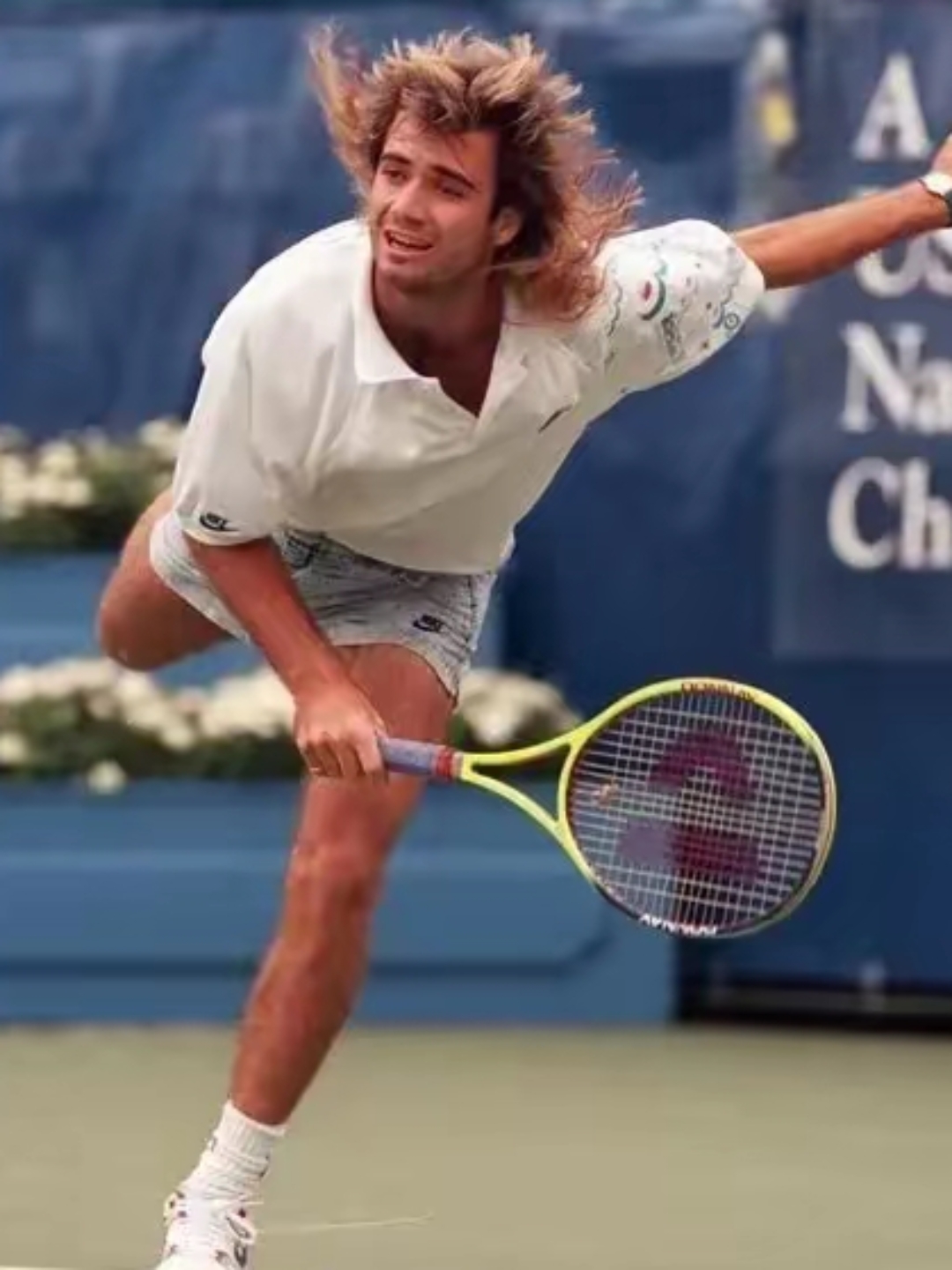 包含法国网球队力克澳大利亚网球队，费德勒三分雨点燃全场的词条