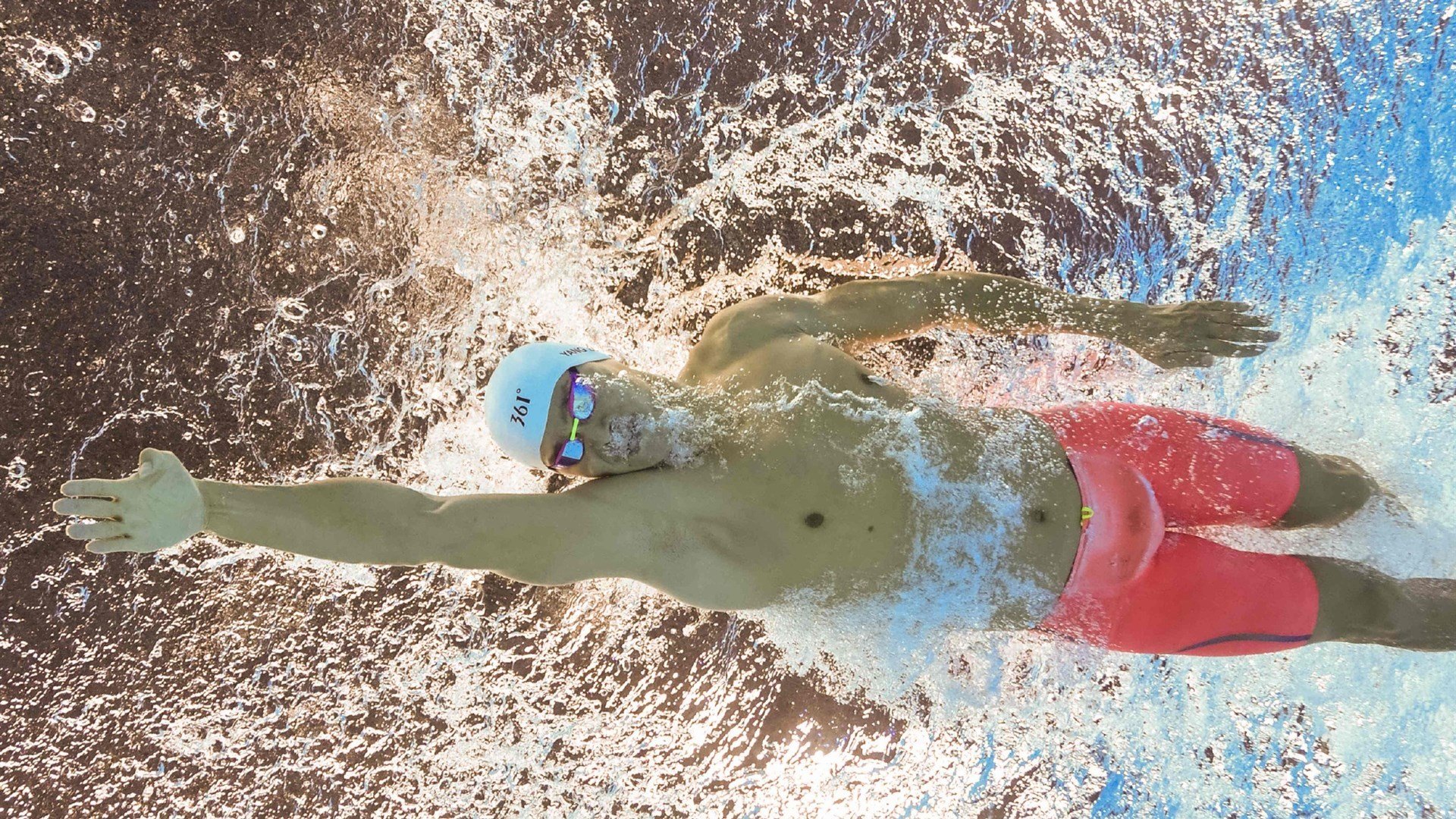 奥运周期关键战之夜，范戴克打出统治级数据