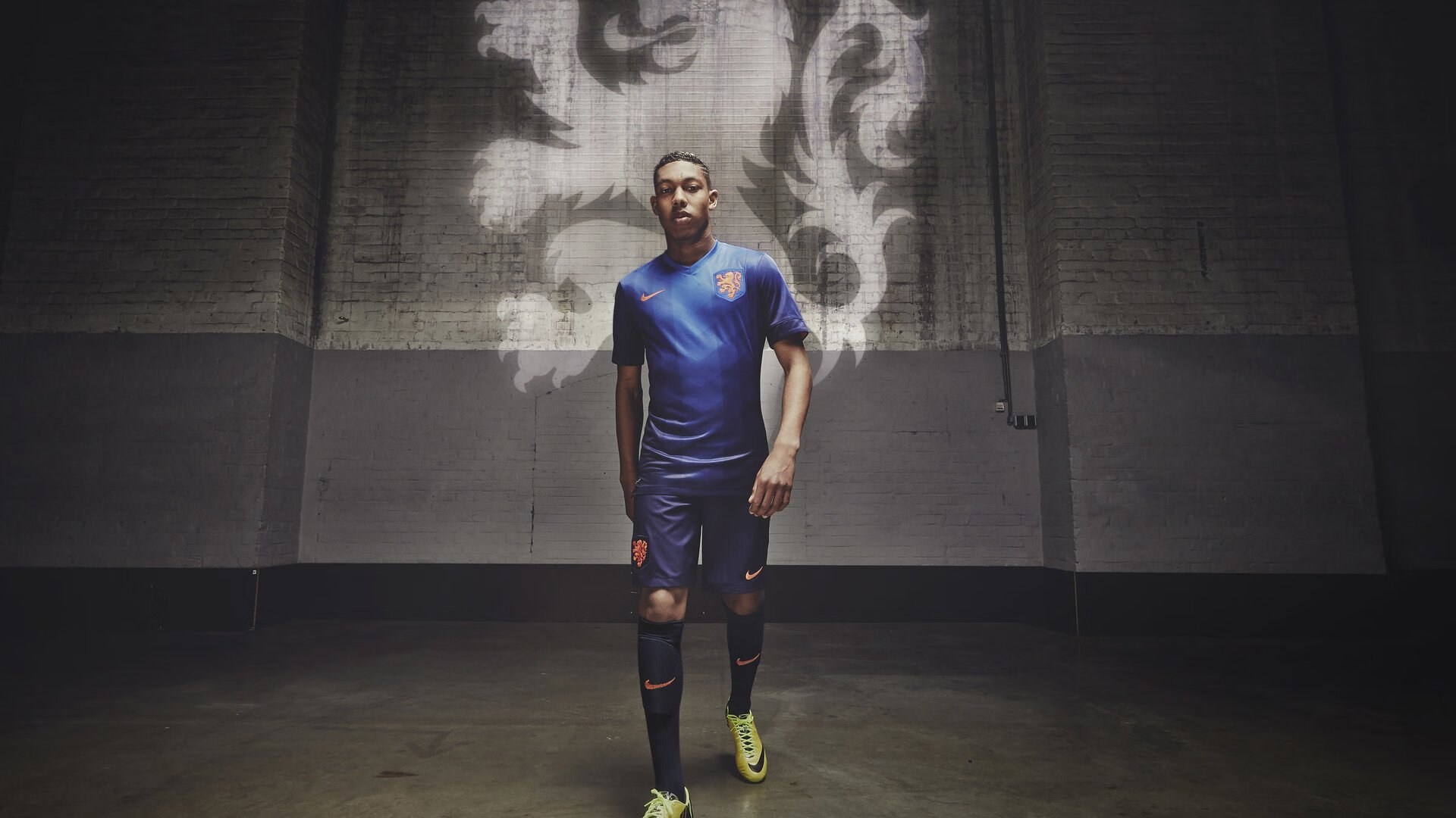 维尼修斯一剑封喉,里昂铁骑冲垮丹麦童话